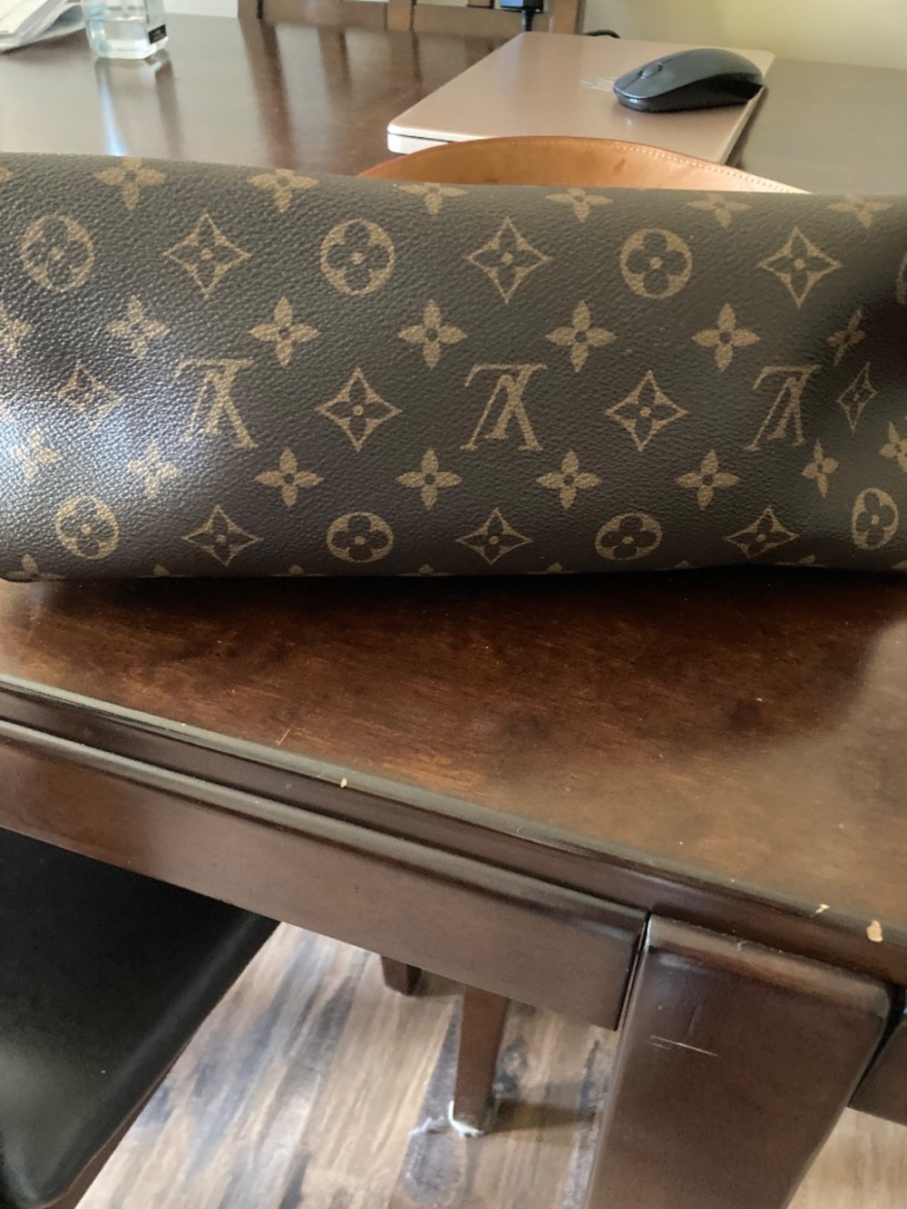 Louis Vuitton Handbag - Picture 7 of 7